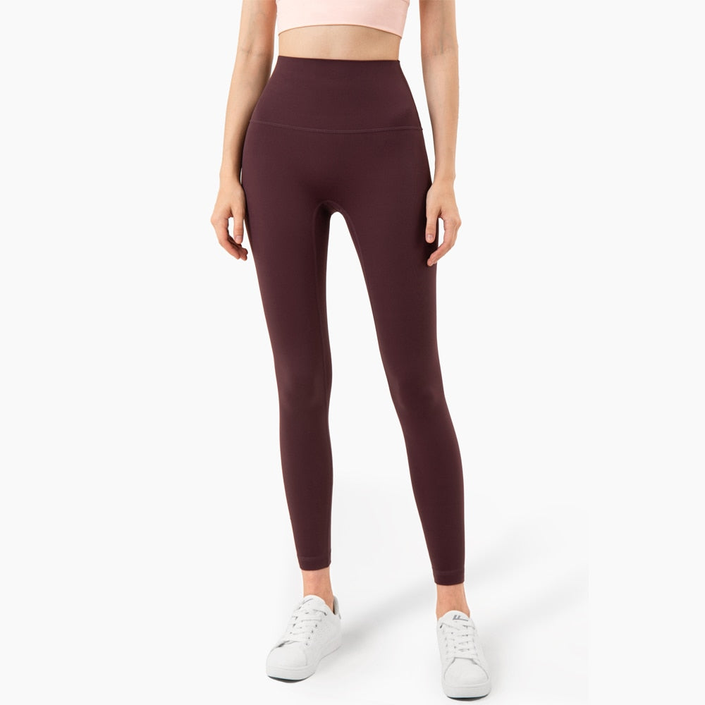 FlexFit Seamless Yoga Performance Set: Leggings and Bra