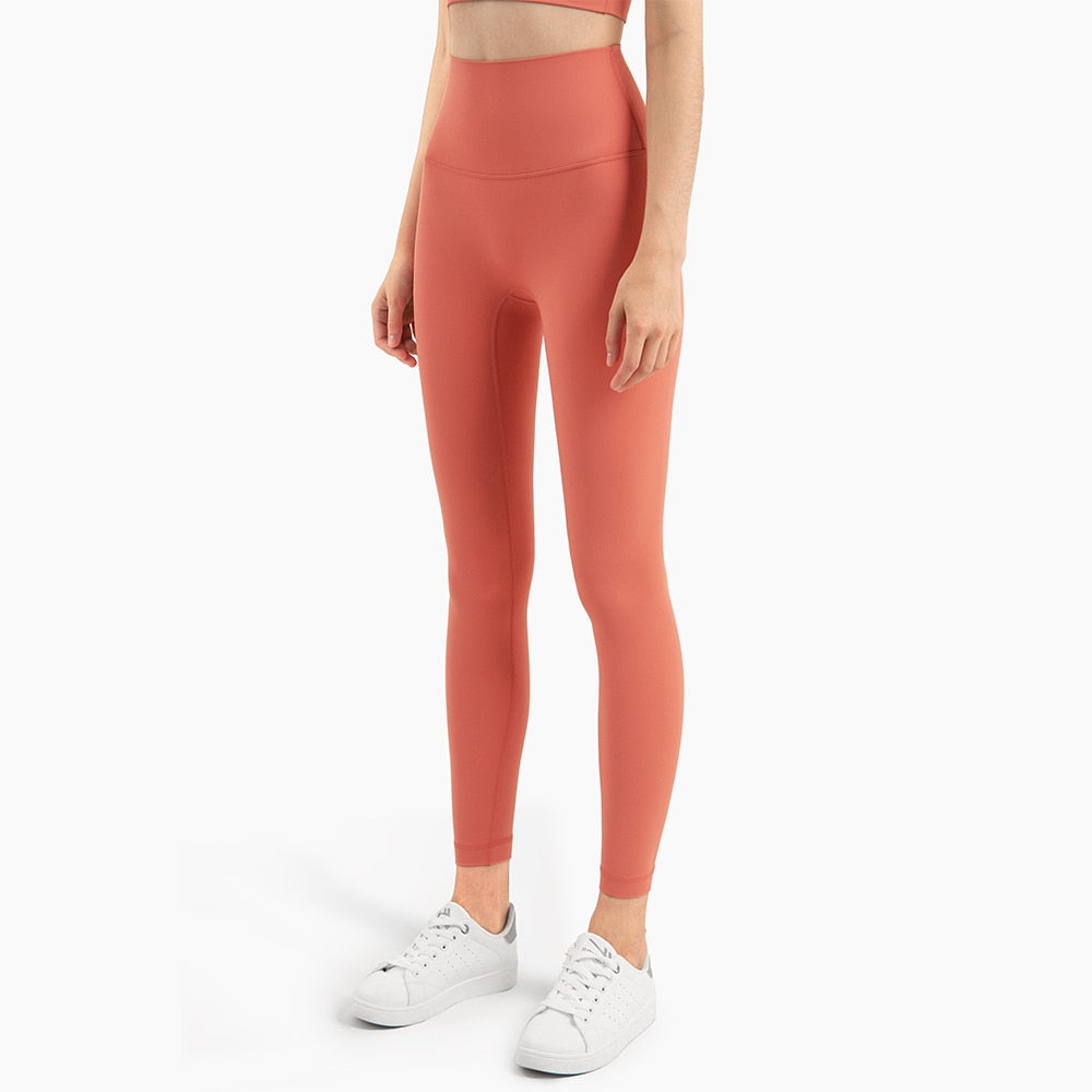 FlexFit Seamless Yoga Performance Set: Leggings and Bra