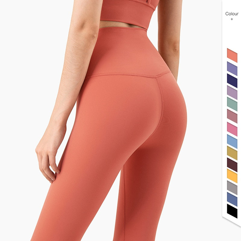 FlexFit Seamless Yoga Performance Set: Leggings and Bra