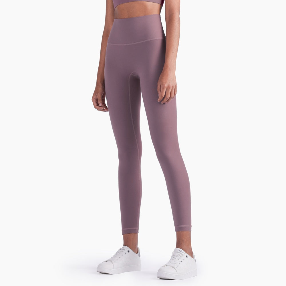 FlexFit Seamless Yoga Performance Set: Leggings and Bra