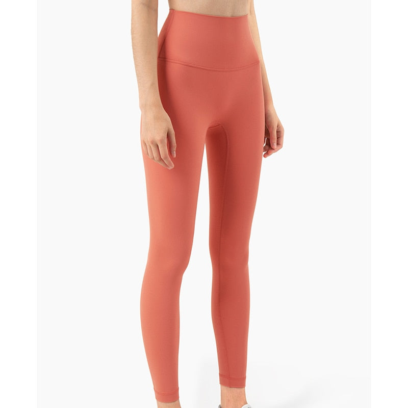 FlexFit Seamless Yoga Performance Set: Leggings and Bra