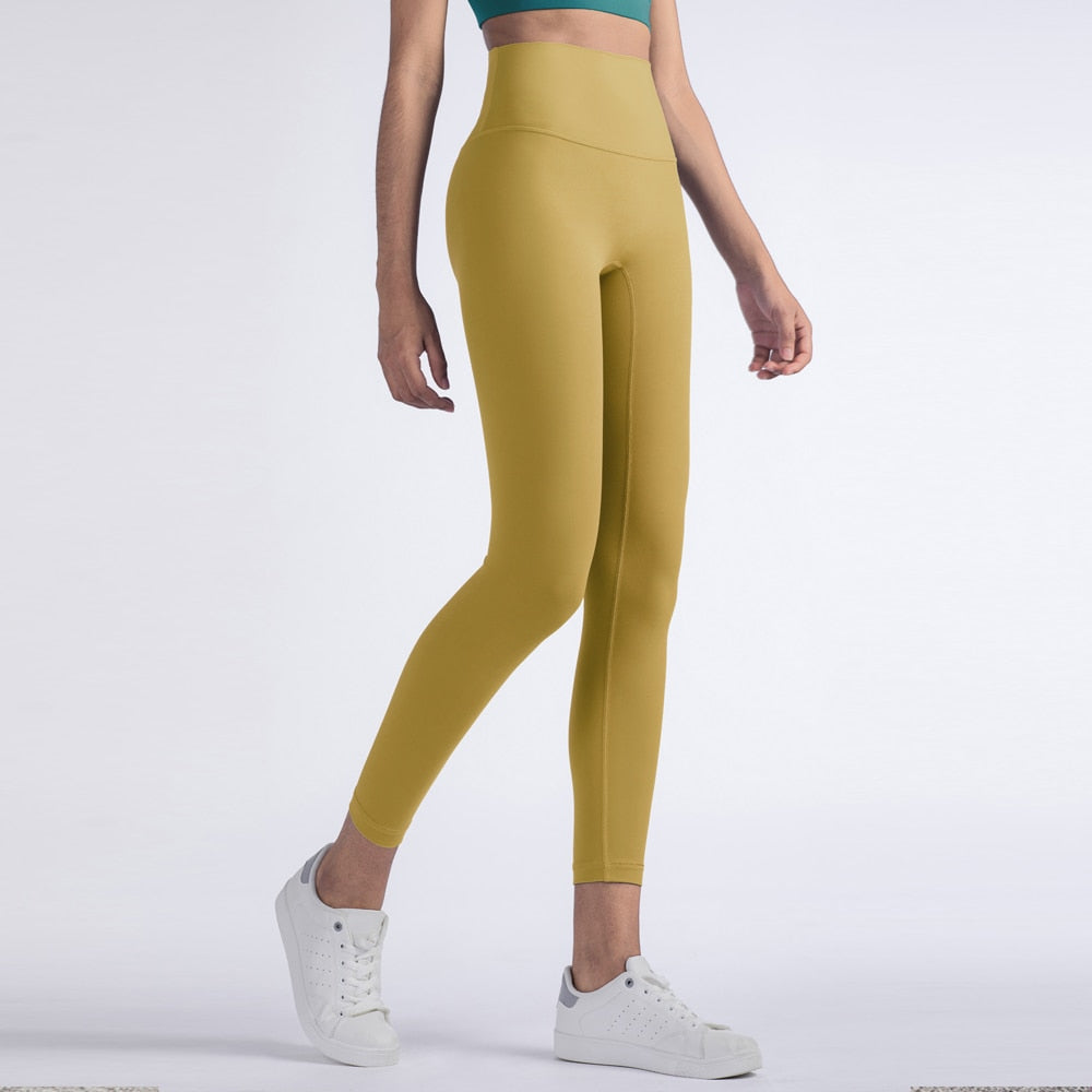 FlexFit Seamless Yoga Performance Set: Leggings and Bra